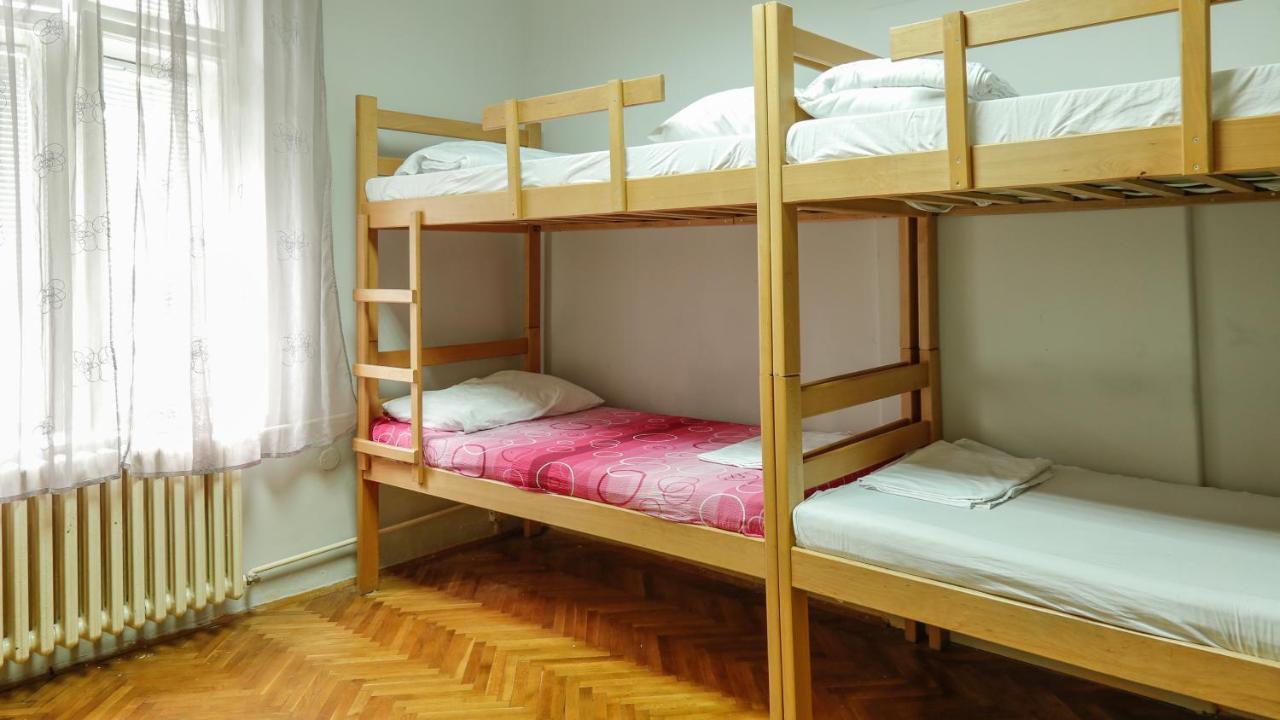 Hostel Yolo Белград Екстер'єр фото